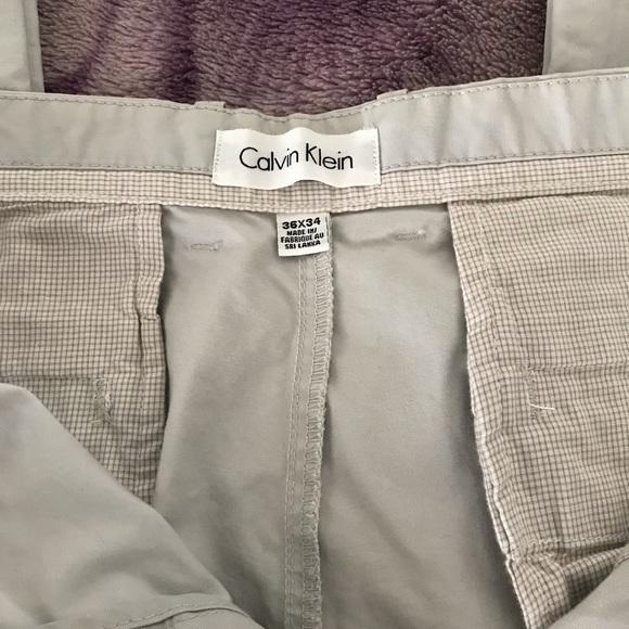 Light gray khaki pants from Calvin Klein - Picture 4 of 8
